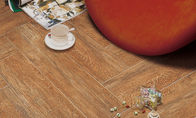 Màu nâu nhạt Hiệu ứng gỗ Gạch sứ / Gạch lát sàn nhìn bằng gỗ Kích thước 20 * 120 CM