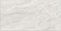 Gạch lát nền phòng tắm có hoa văn 750 * 1500mm Thiết kế toàn thân bằng đá cẩm thạch Màu xám nhạt