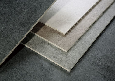 Kích thước 300x300 Mm Ngói gốm tráng men không trượt cho phòng khách Màu đen không thấm nước