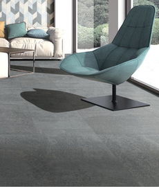 Gạch men phòng tắm màu đen mờ chống trơn trượt 600 * 600mm Chống axit